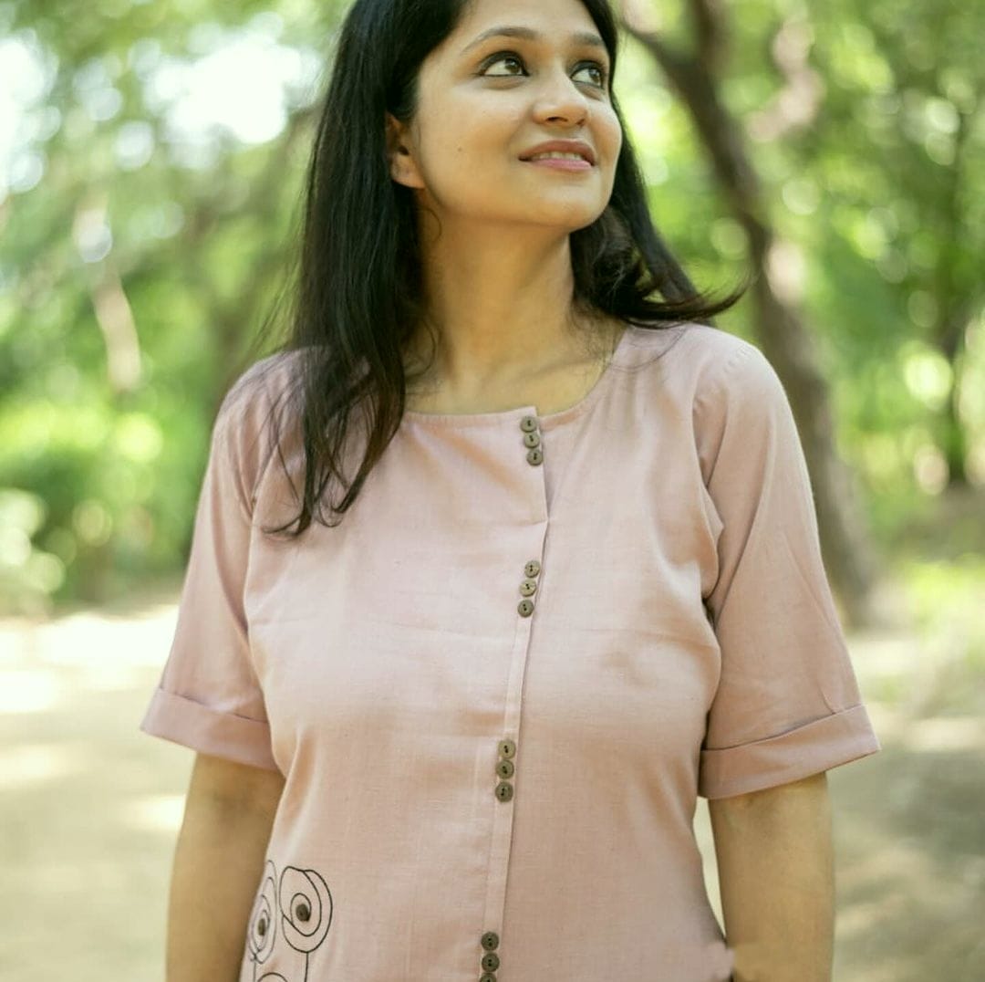 Women front button style aline kurta set