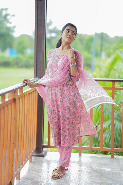 Ketaki Petal Pink Kurta Set