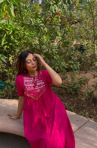 Chandni Magenta Mirror Work Kurta Pant Set – Festive & Party Wear for Women