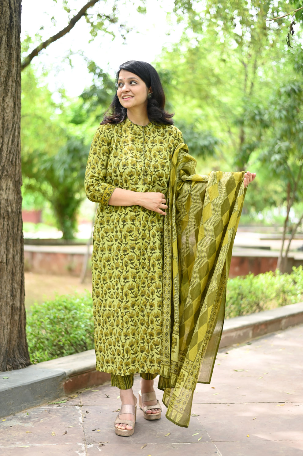 Ichha Olive Flora Ensemble